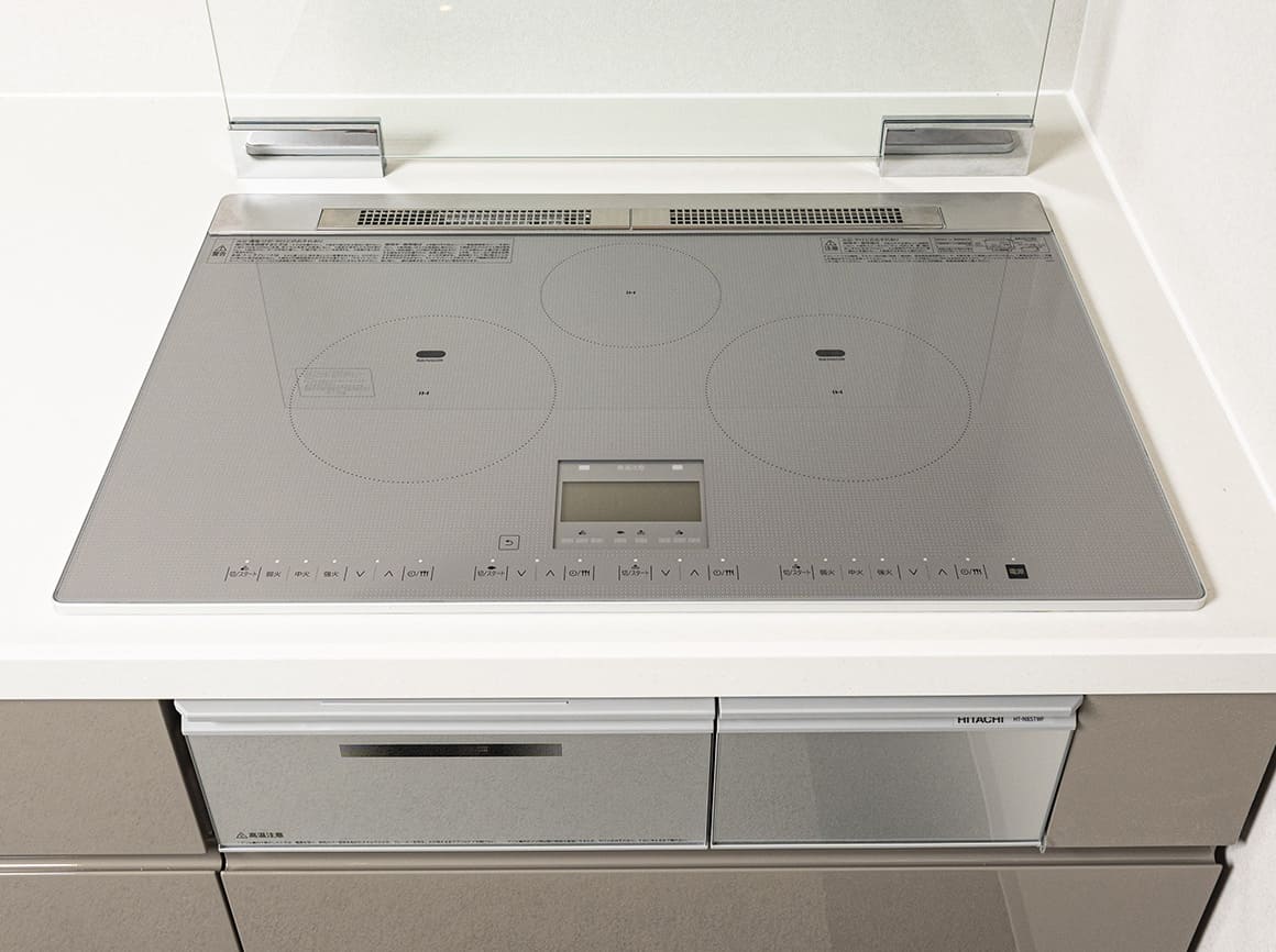 足元コンセント